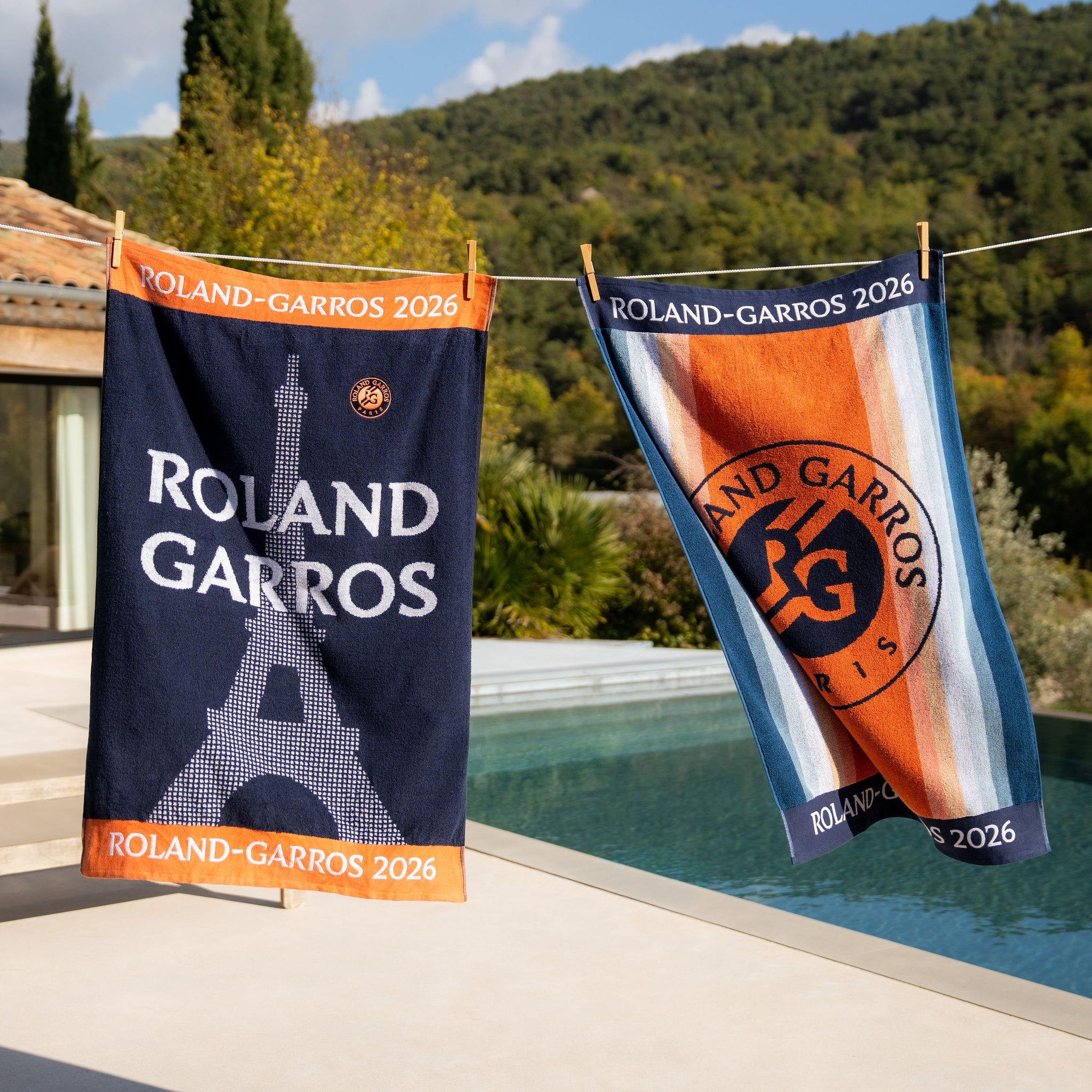 Towel Rg 2026 Marine/terre Battue – Carré Blanc Belgique
